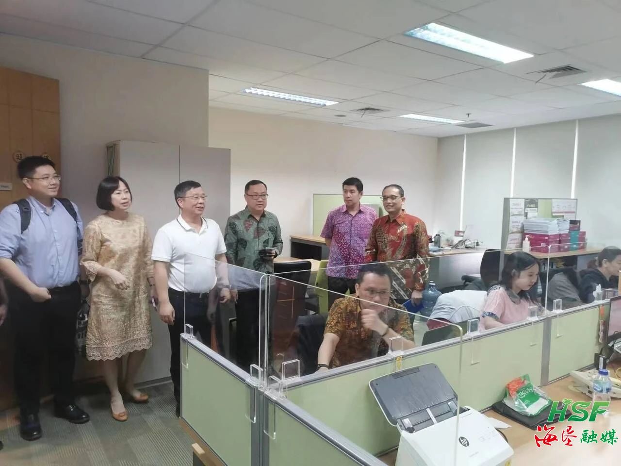 包洪文一行到KM公司调研。。。